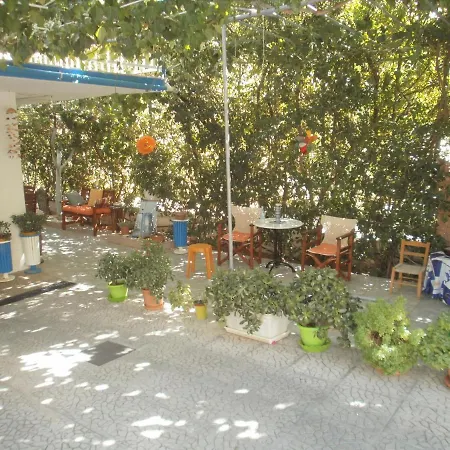 アパート 2 Space - Selfcatering Helen No 7 シロピカド