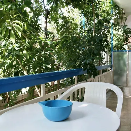2 Space - Selfcatering Helen No 7 * シロピカド